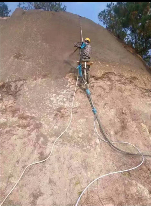 spb8型濕式混凝土噴射機（金屬礦專(zhuān)用）