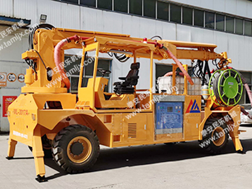 濕噴臺車(chē)機械手