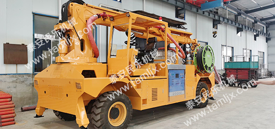 濕噴臺車(chē)機械手